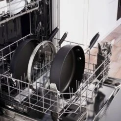 Select By Calphalon Nonstick With AquaShield Wok Pan